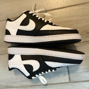 Nike Black and White Men's Sneakers